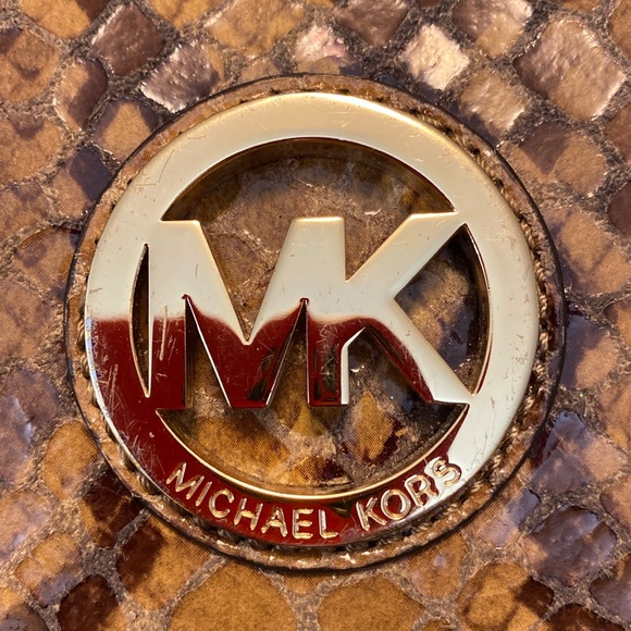 Michael Kors Snake Embossed Selma Tote and Snake Embossed Fulton Wallet. EUC. - Picture 16 of 16